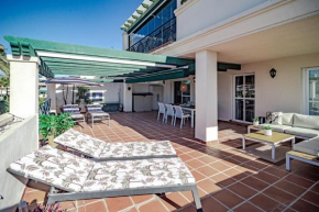 LCR4- Large 3 bed apt close to beaches